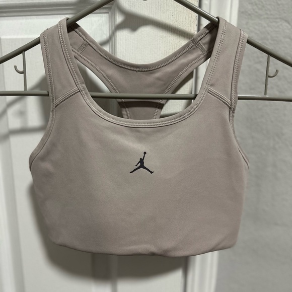 Jordan sports bra - Picture 1 of 1